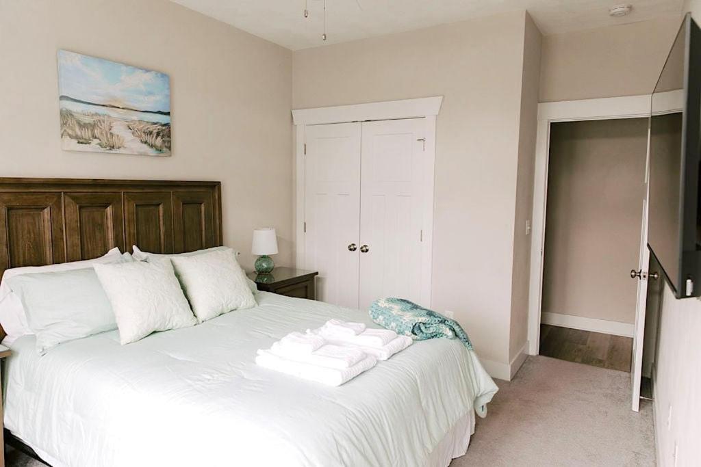 527 The Cape Henry House Virginia Beach