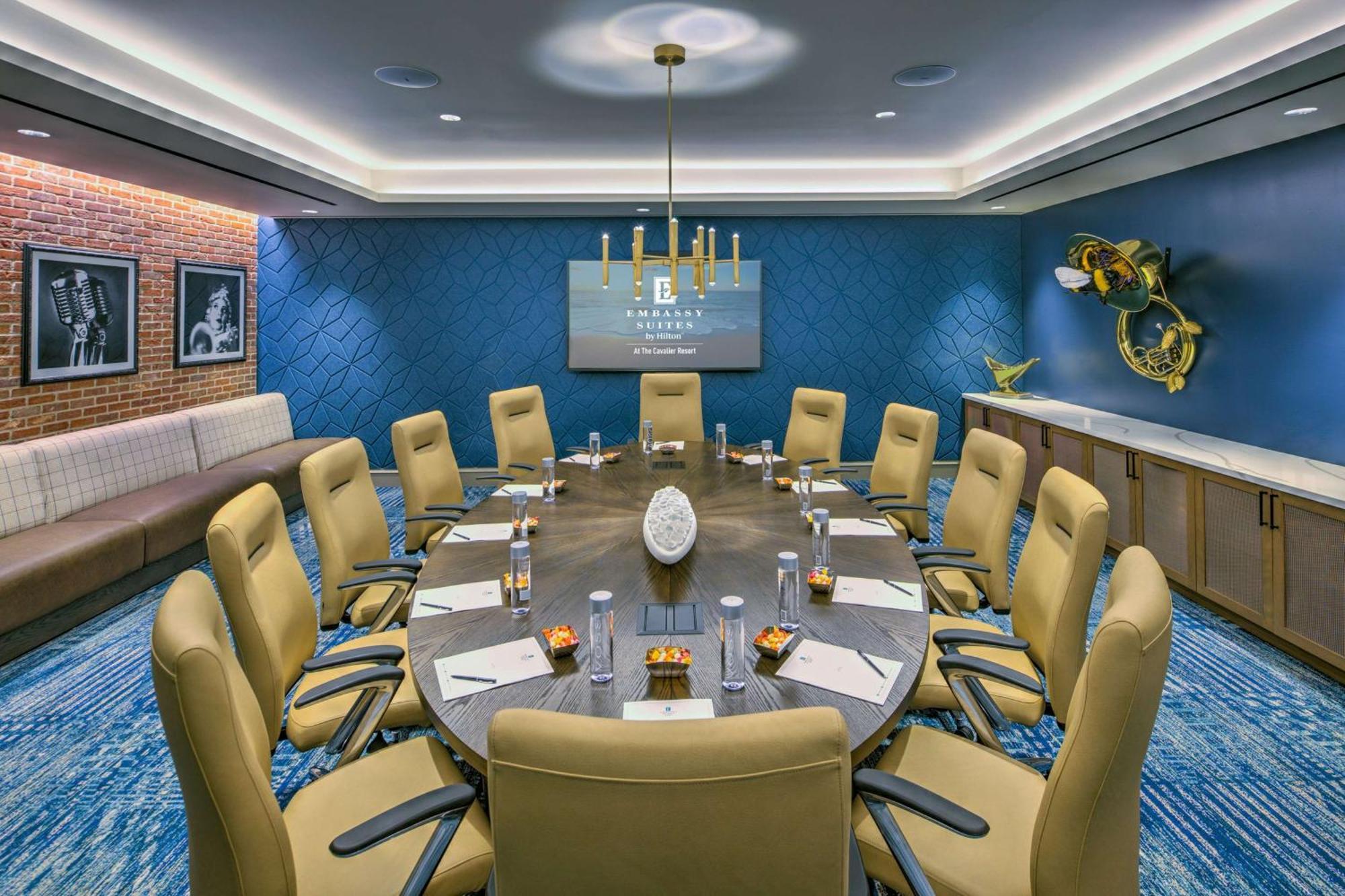 Embassy By Hilton Virginia Oceanfront Resort 4*
