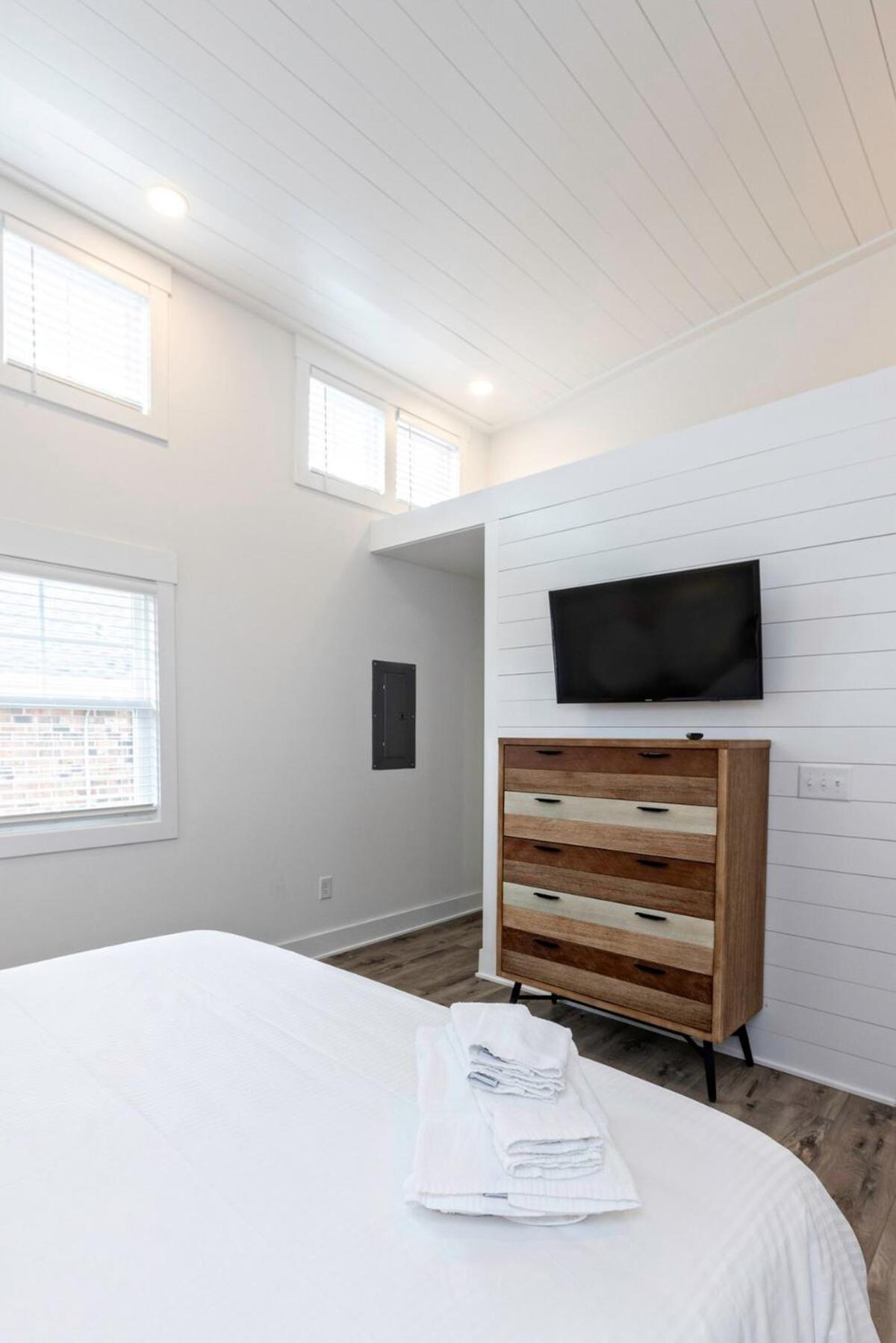 Ocean Lofts In The Vibe #8 - 5 Min Walk To *