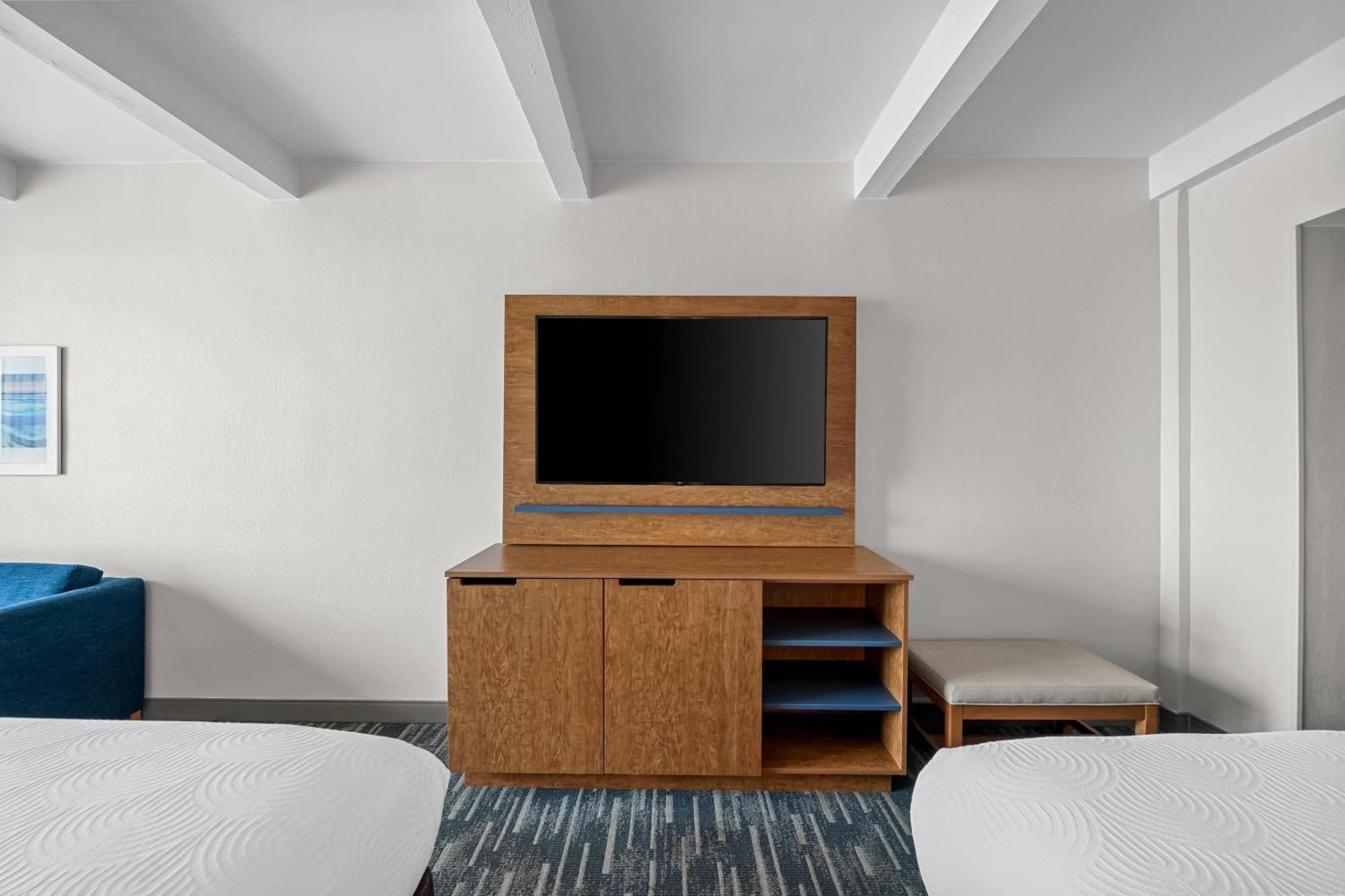 Country & By Radisson, Virginia Oceanfront , Va Virginia Beach