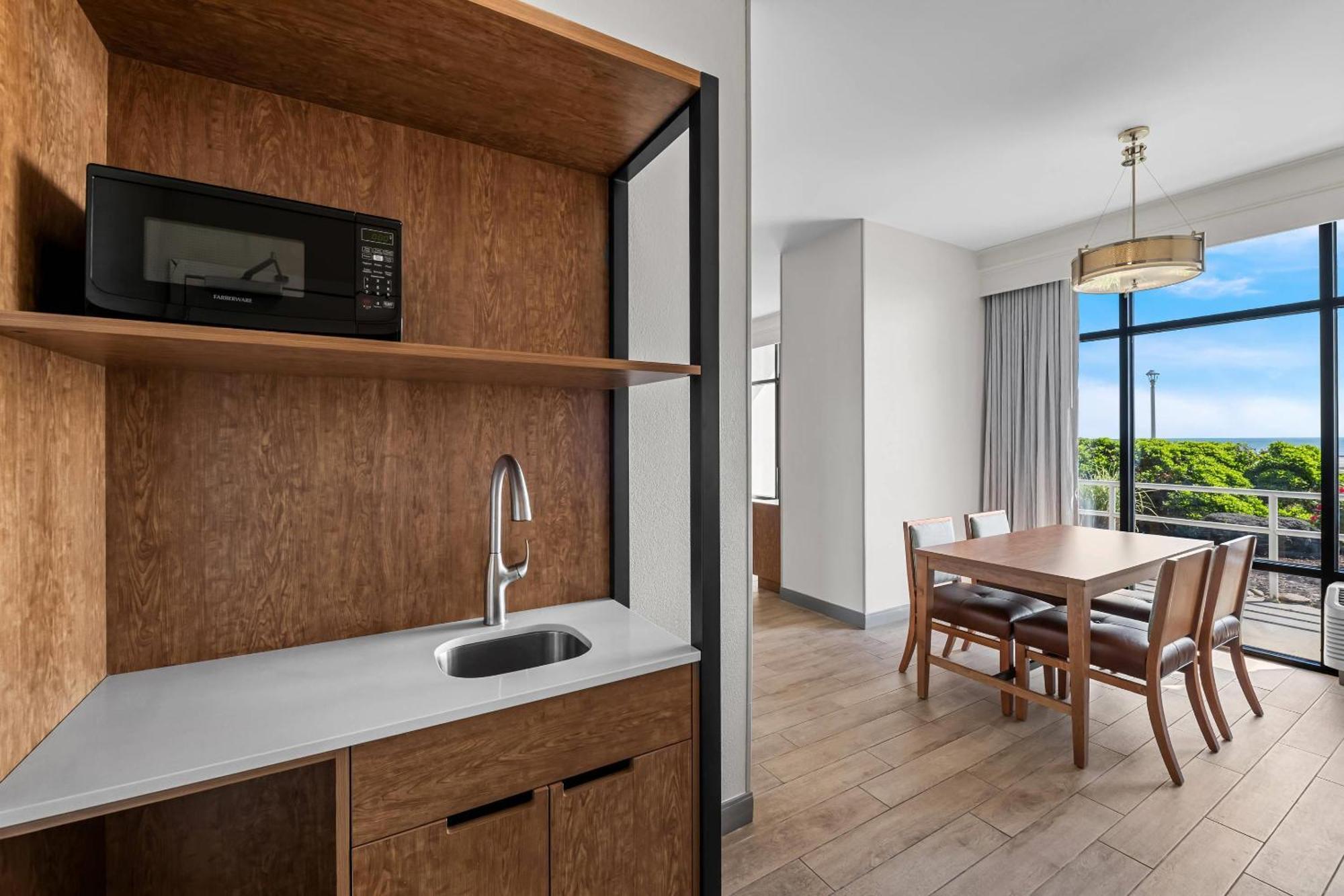 Country & By Radisson, Virginia Oceanfront , Va