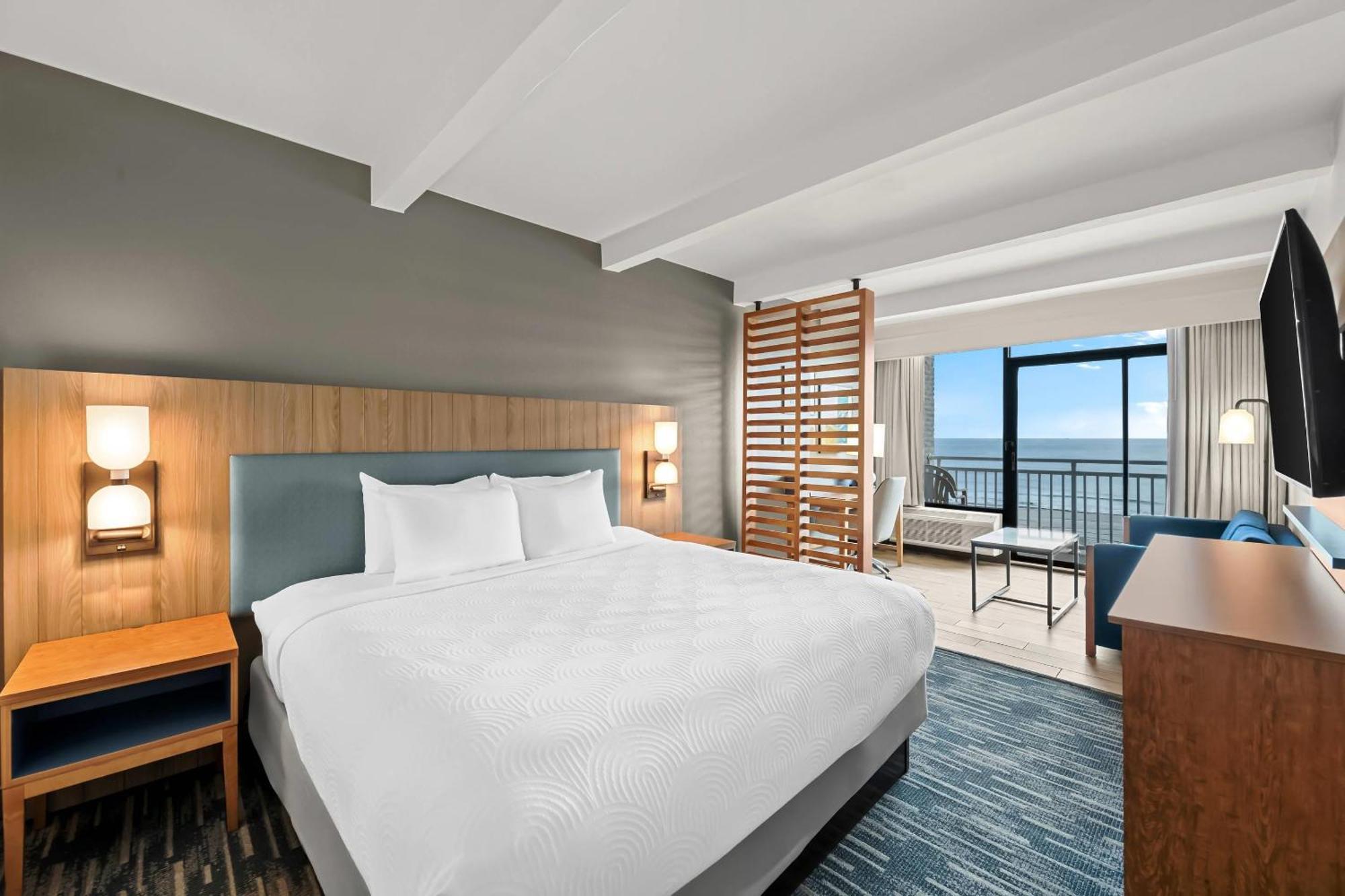 Country & By Radisson, Virginia Oceanfront , Va Hotel