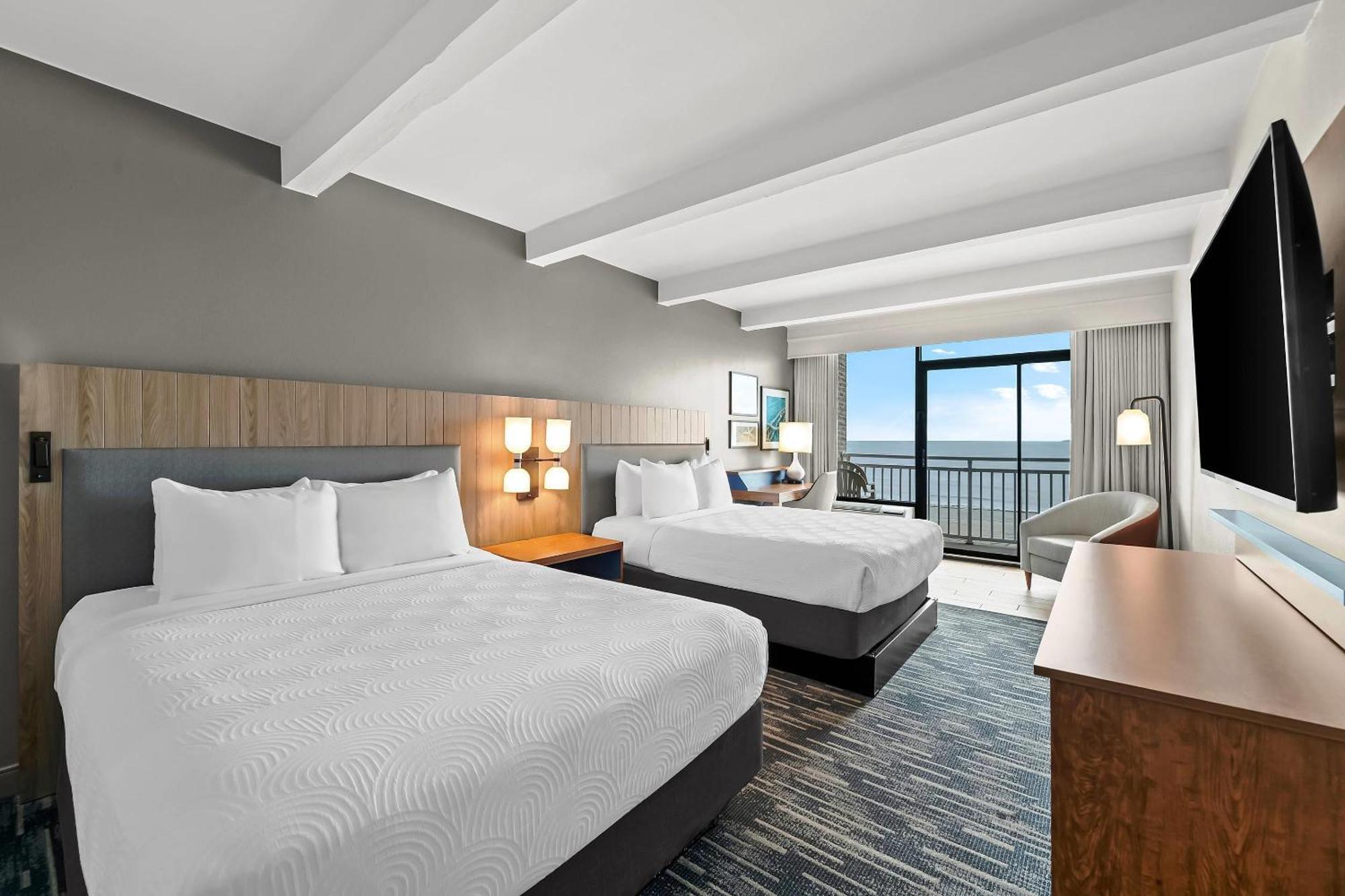 Country & By Radisson, Virginia Oceanfront , Va 3*