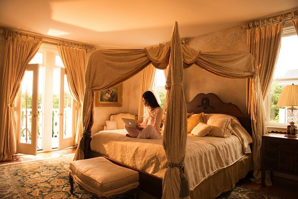 Church Point Manor Bed & Breakfast 3*
