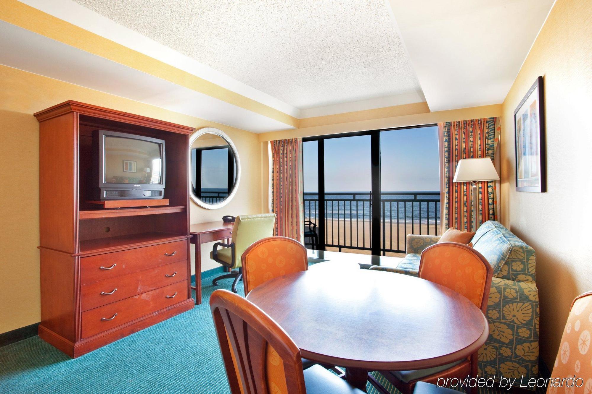 Resort Express & Va Oceanfront By Ihg Virginia Beach