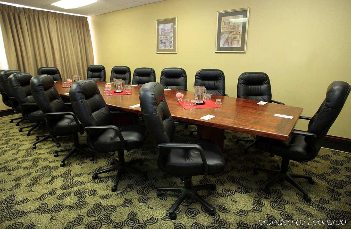 Doubletree By Hilton Virginia Hotel