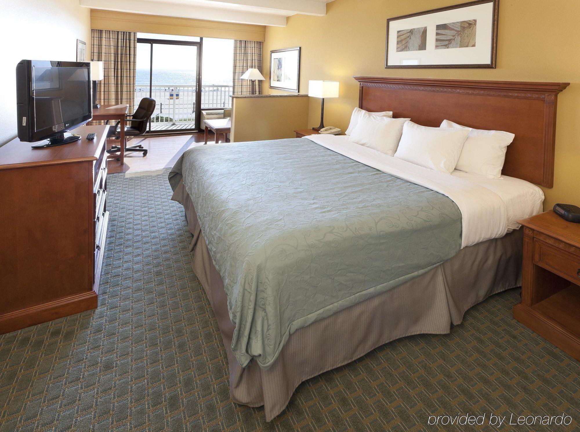 Country & By Radisson, Virginia Oceanfront , Va Hotel