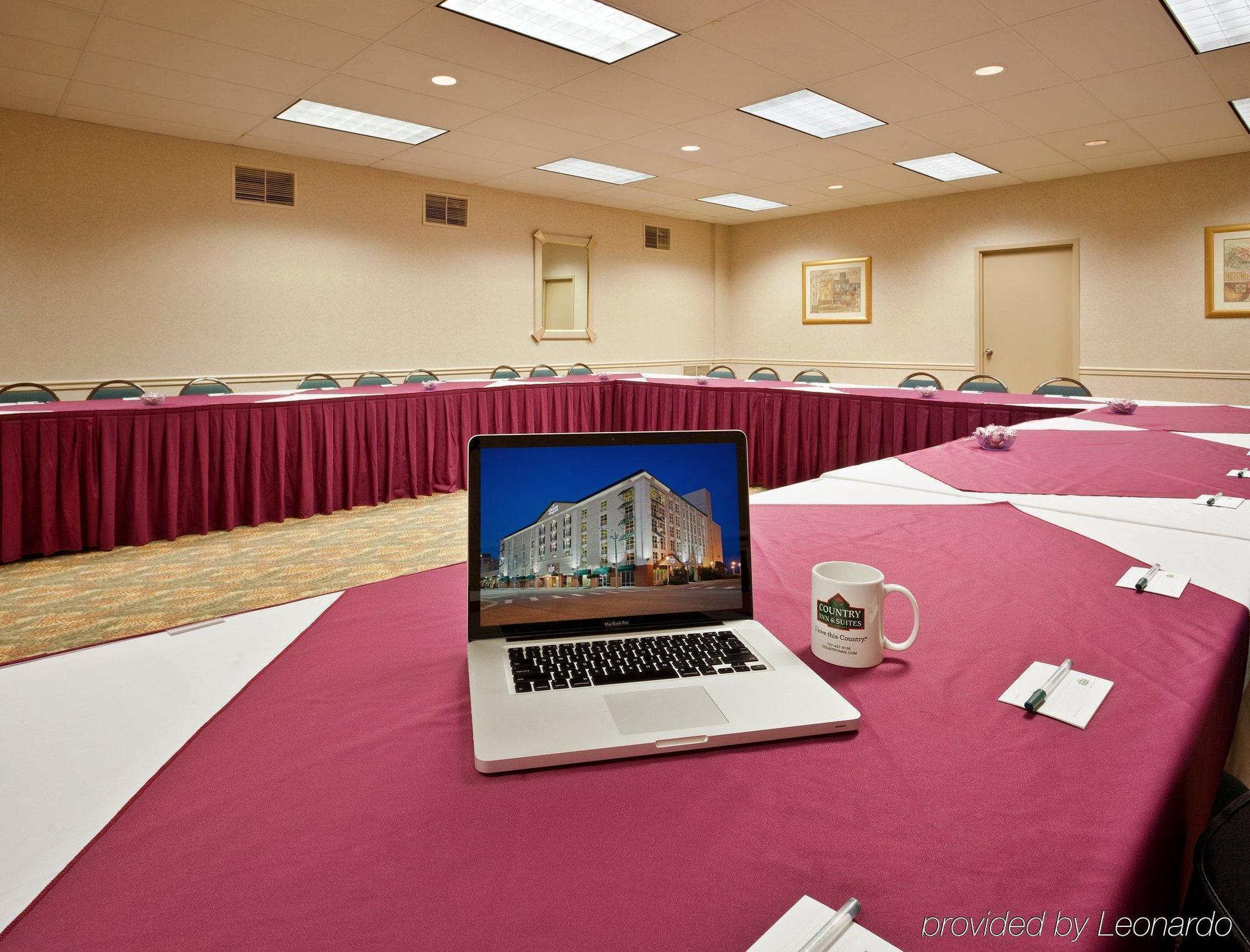 Country & By Radisson, Virginia Oceanfront , Va 3* Virginia Beach