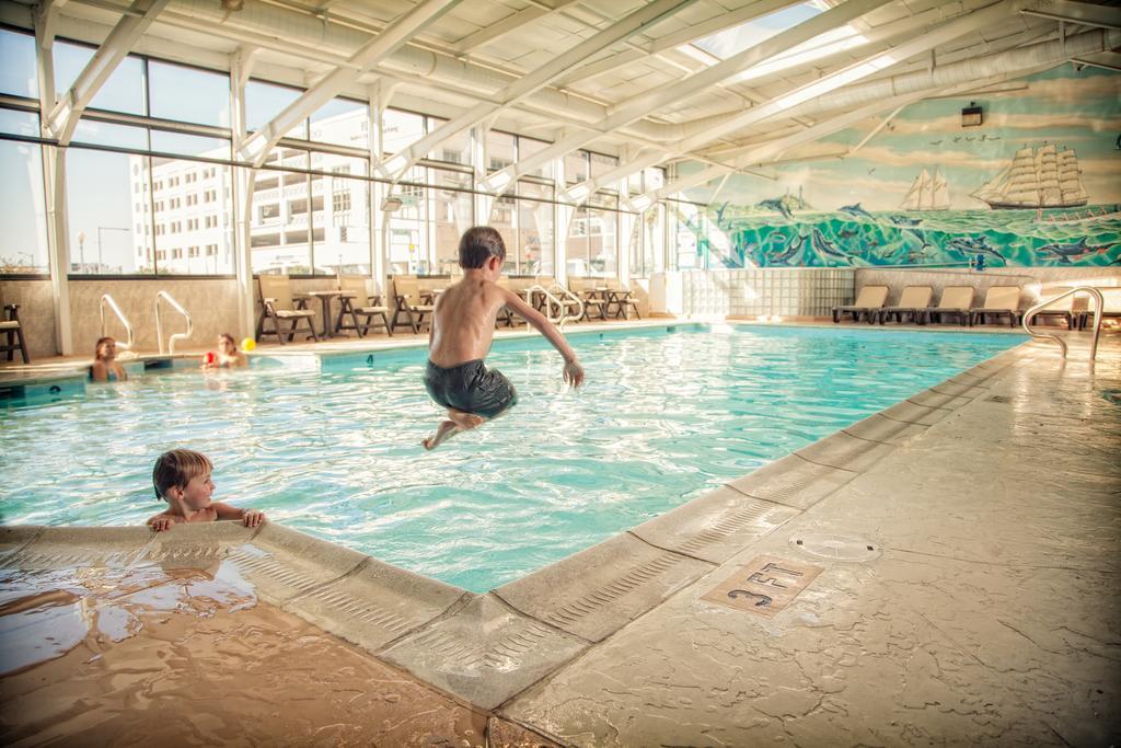 The Oceanfront - Virginia Hotel Virginia Beach