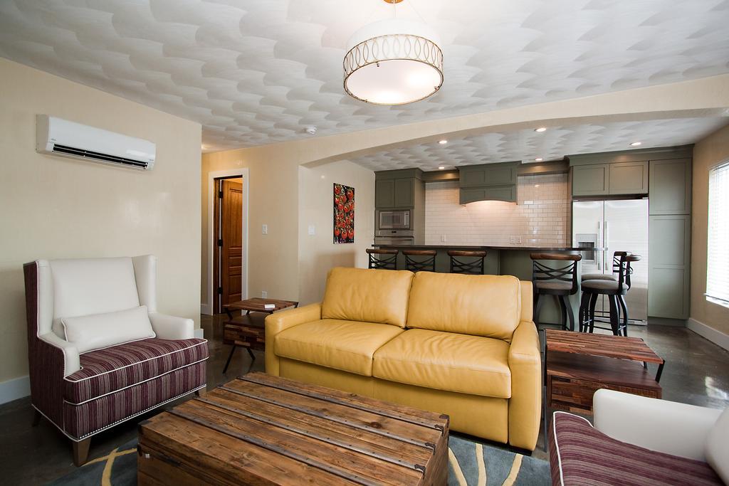 Aparthotel Plaza 2700 Luxury Beach Suites Virginia Beach