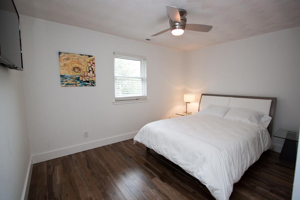 Plaza 2700 Luxury Beach Suites *