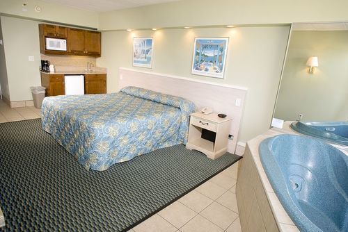 Hotel The Schooner Virginia Beach
