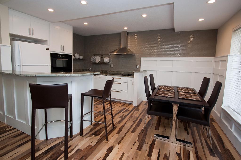 Plaza 2700 Luxury Beach Suites