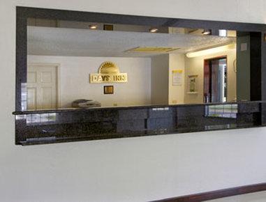Hotel Days By Wyndham Virginia Town Center