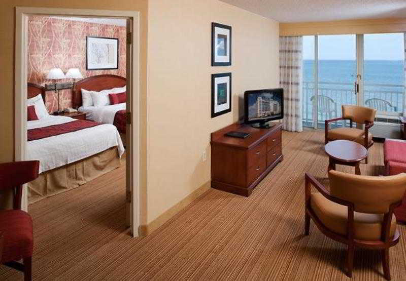 Courtyard Virginia Oceanfront / North 37th Street 3*