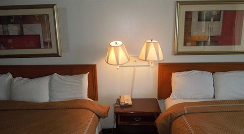 Ocean Side 2* Virginia Beach