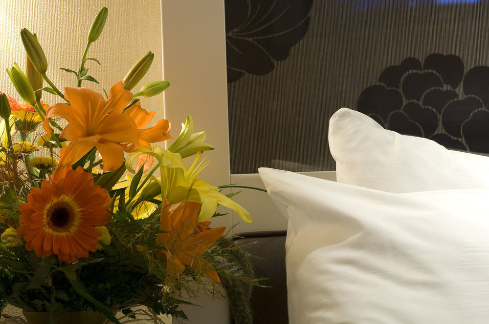 Sheraton Oceanfront Hotel 3*