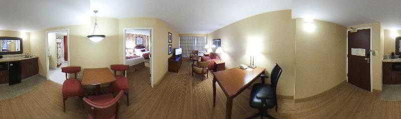 Courtyard Virginia Oceanfront / North 37th Street Virginia Beach