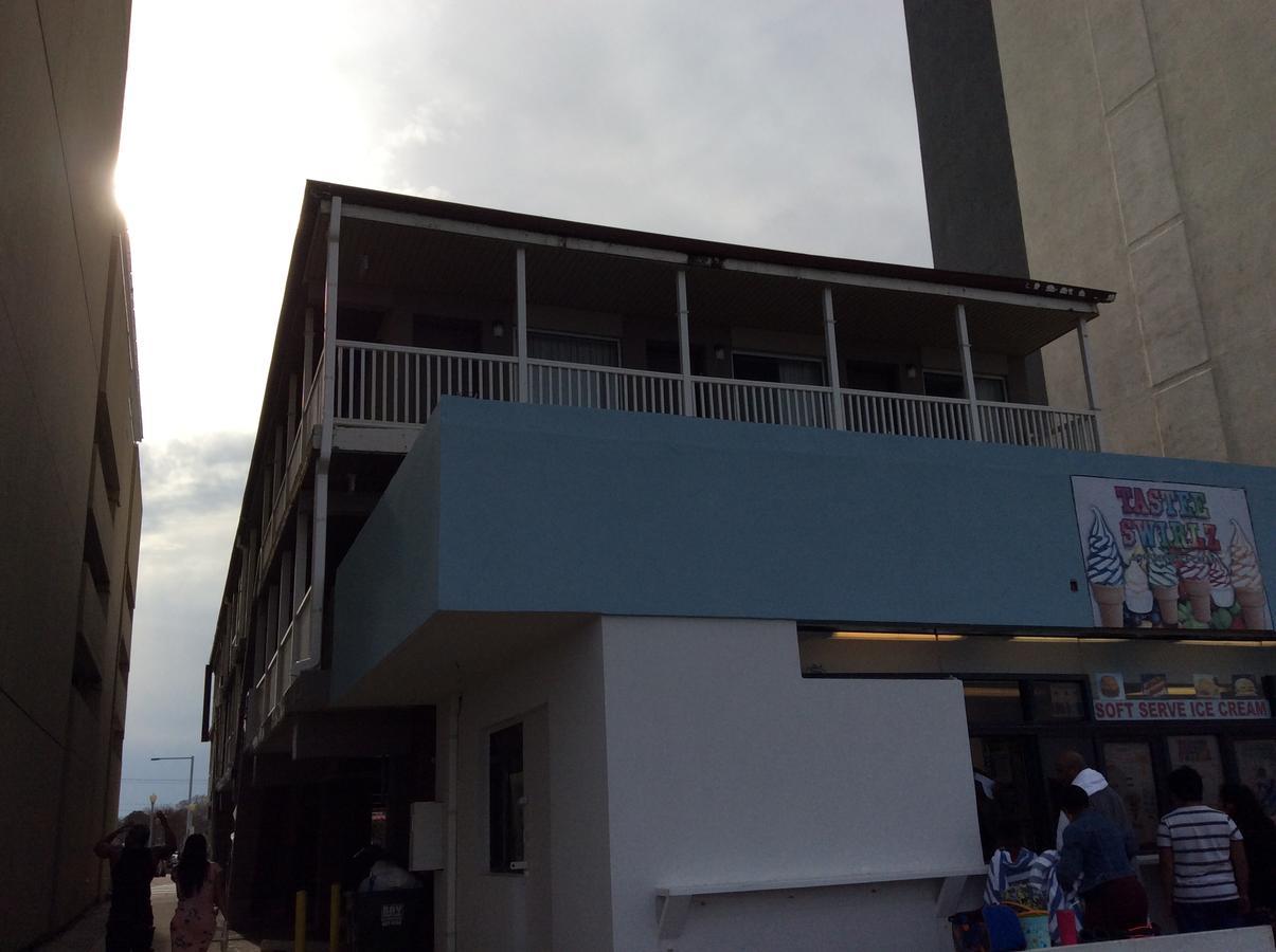 Ocean's 24 Motel 2*