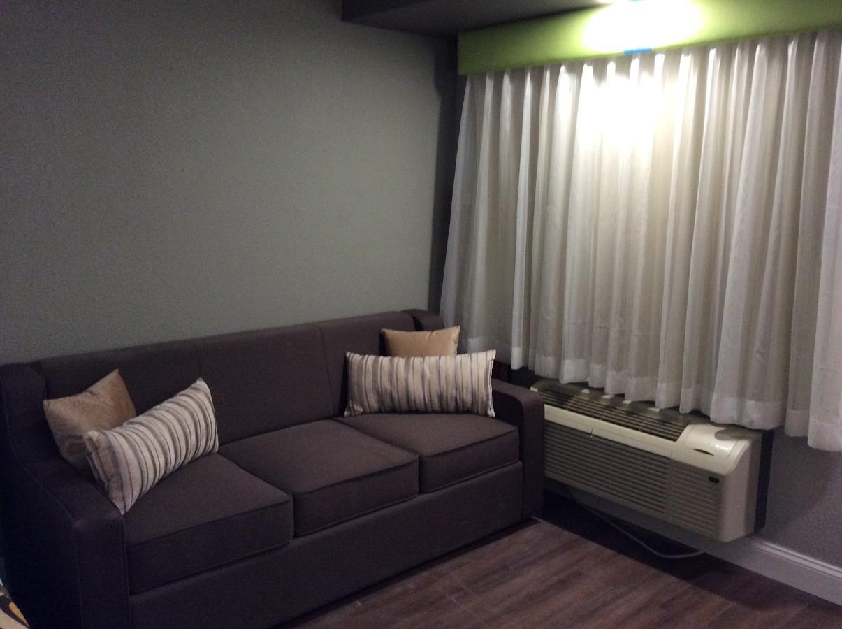 Ocean's 24 Motel 2*