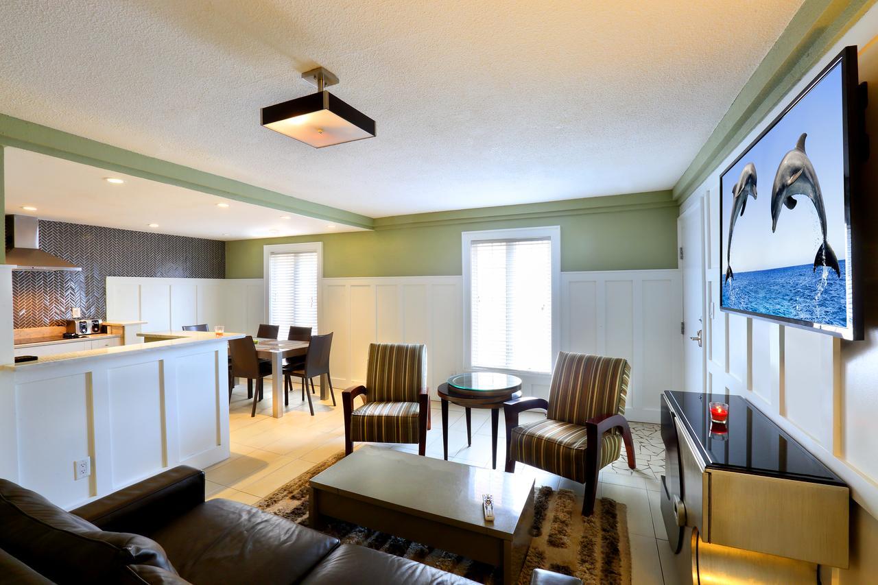 Plaza 2700 Luxury Beach Suites * Virginia Beach