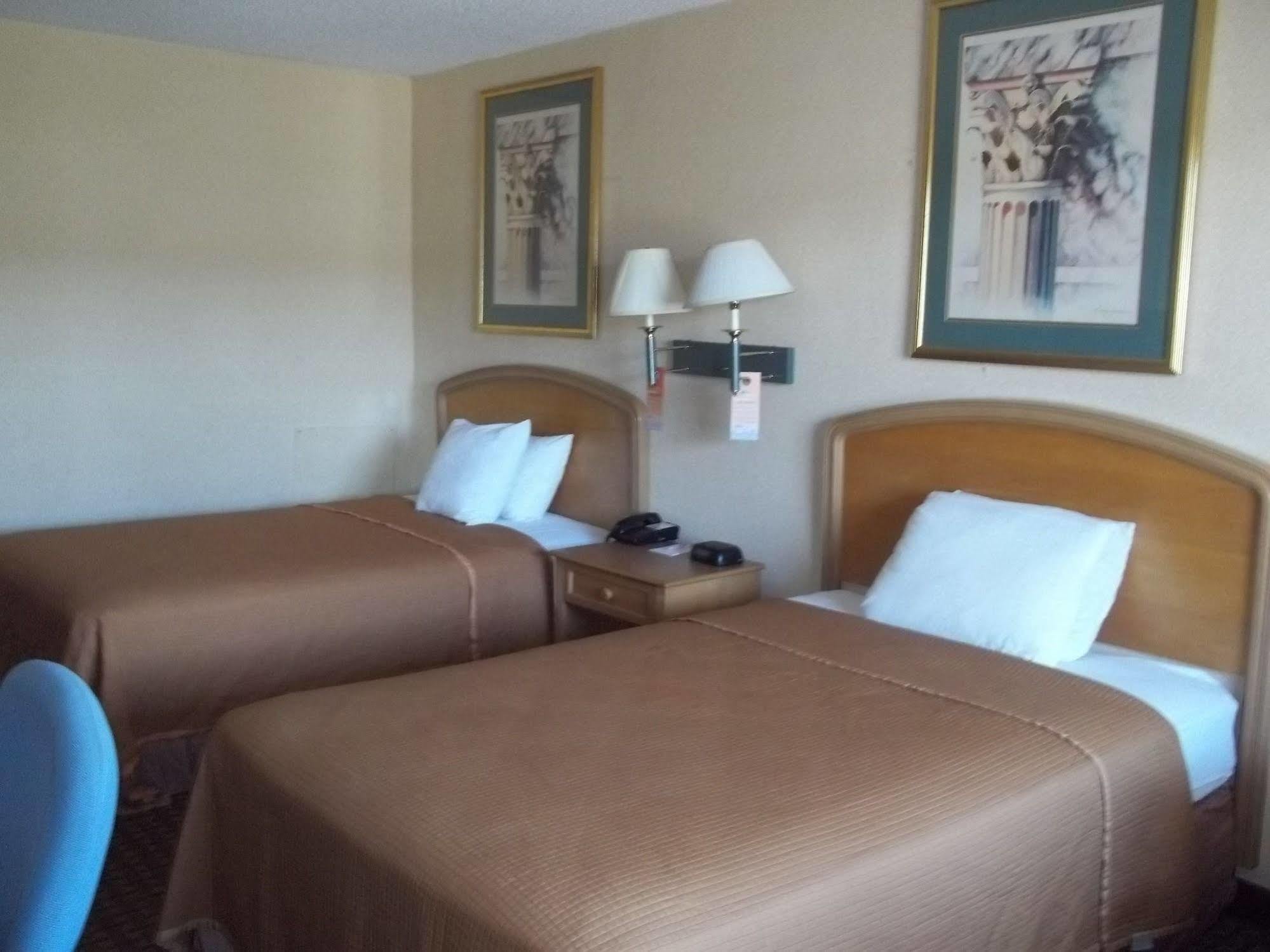 Howard Johnson By Wyndham Virginia Motel Virginia Beach
