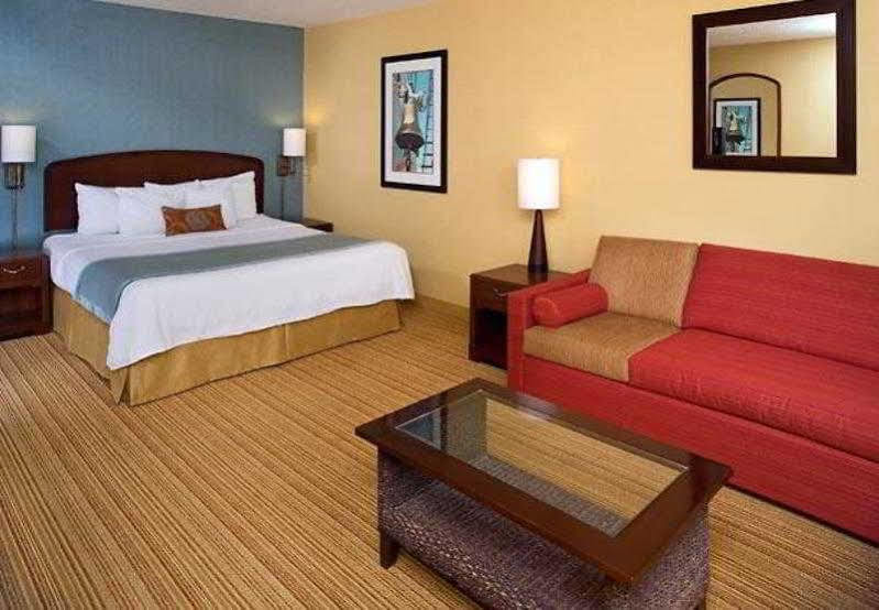 Courtyard Virginia Oceanfront/south 3*