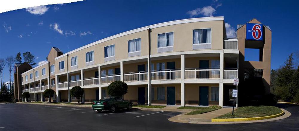Hotel 6 Virginia 2*