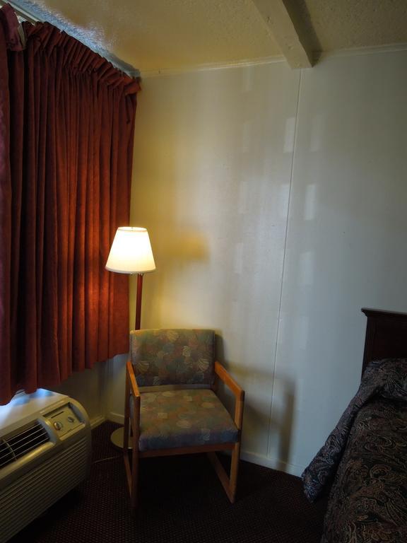 Hotel Sunshine Inn & Suites