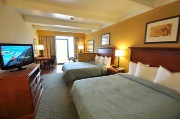 Howard Johnson Ocean Front Hotel