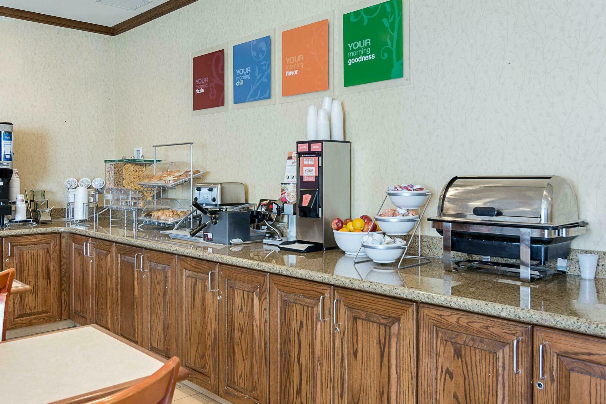 Comfort & Virginia - Norfolk Airport