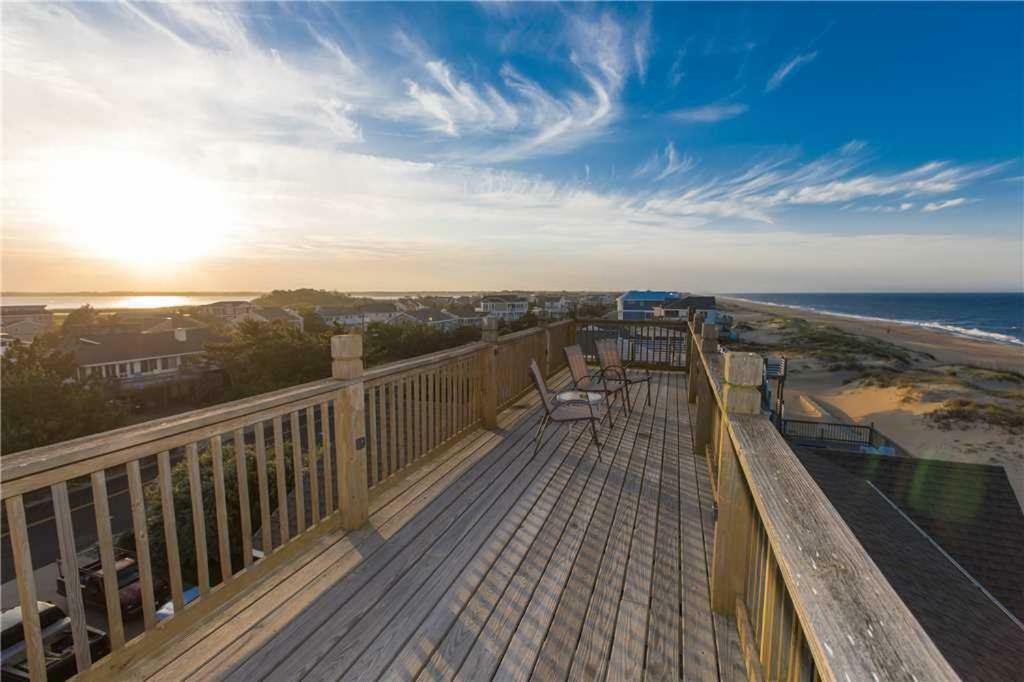 Castaway * Virginia Beach
