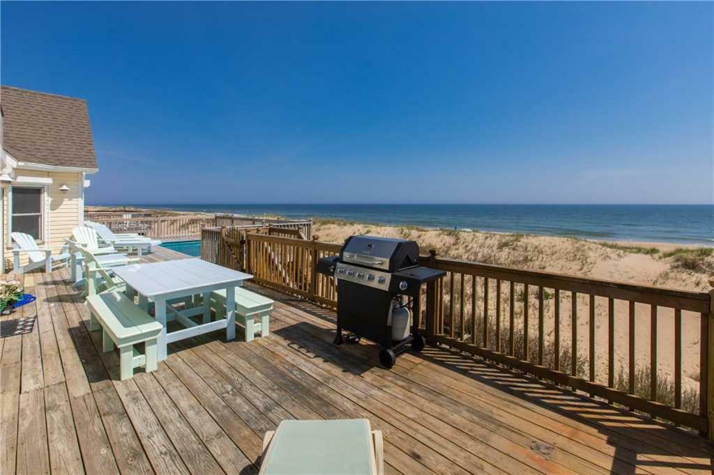 Castaway * Virginia Beach