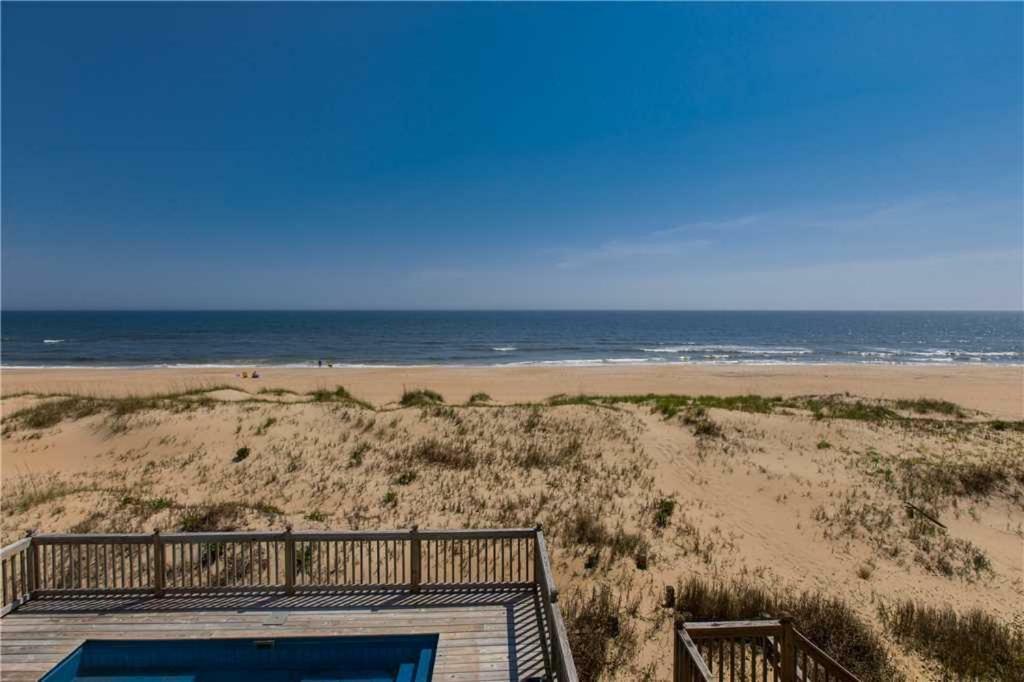 Castaway * Virginia Beach