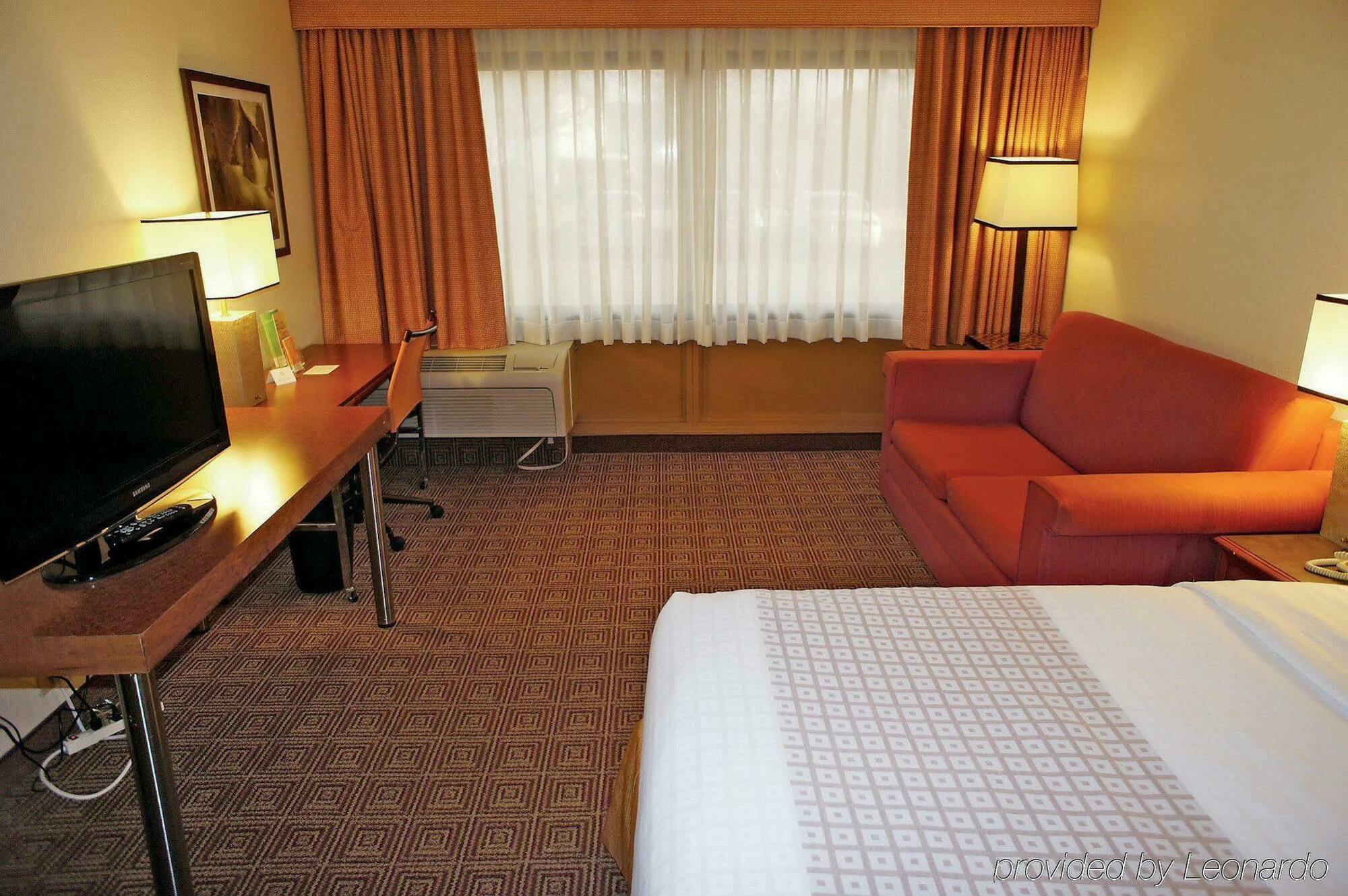La Quinta By Wyndham Virginia Hotel Virginia Beach