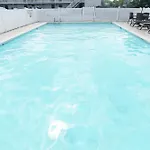 Seashire Inn & Suites