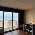 Travelodge By Wyndham Suites Virginia Beach Oceanfront