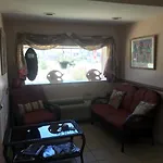 Angie\'S Guest Cottage
