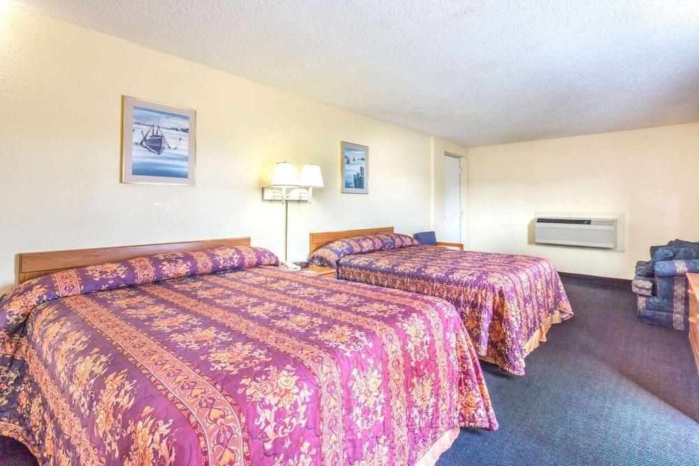 Travelodge By Wyndham Virginia Bay Virginia Beach