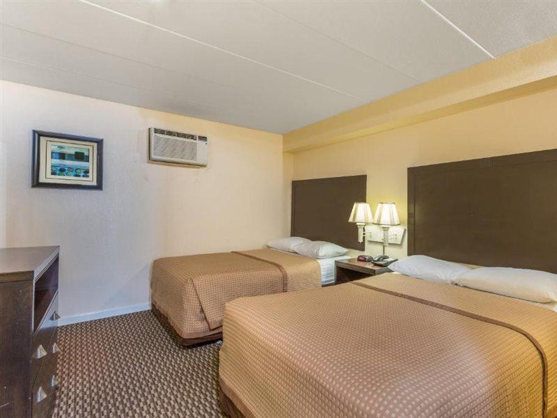 Travelodge By Wyndham Virginia Oceanfront Virginia Beach