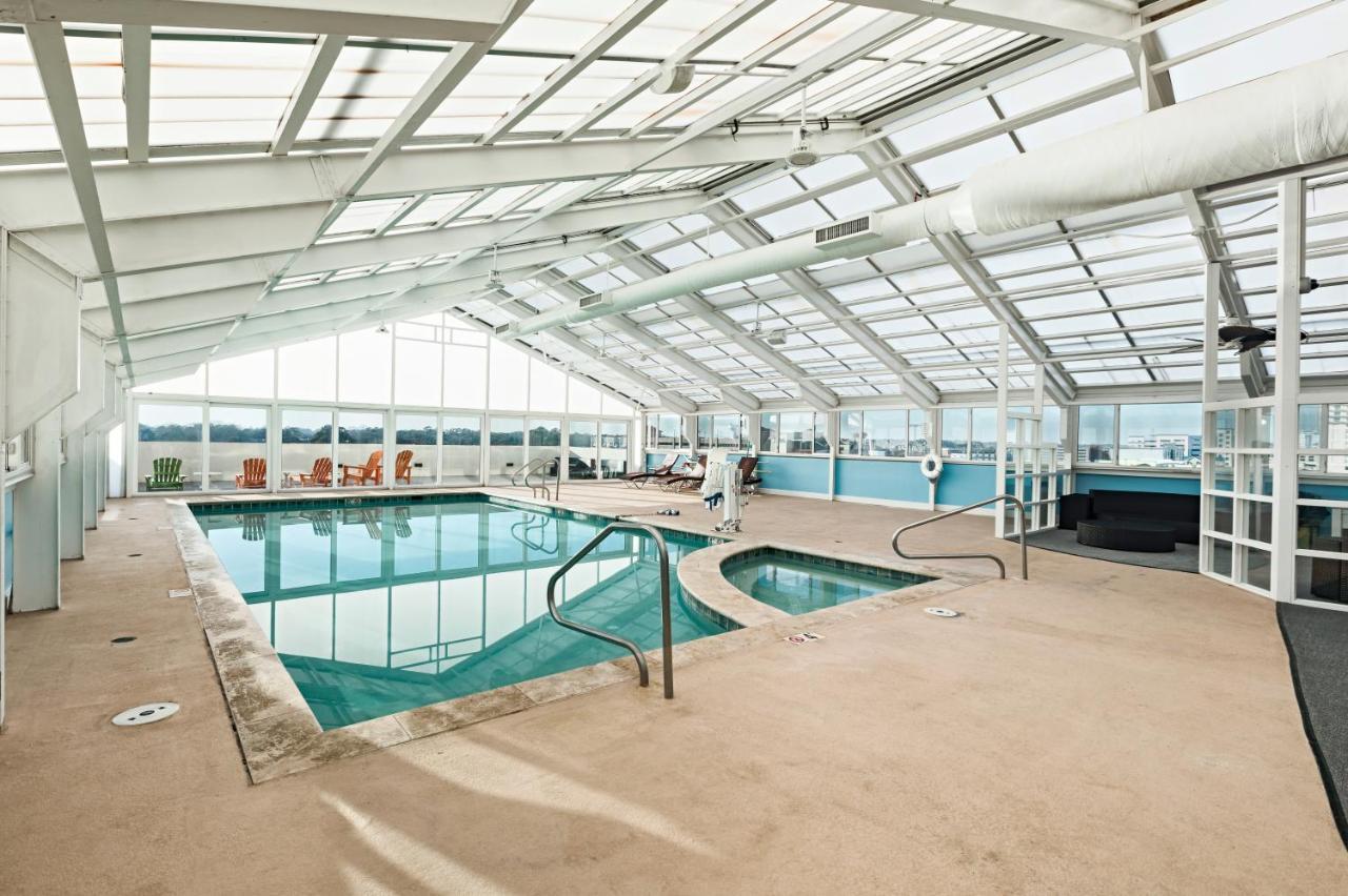 Resort Ocean Sands Resort, Oceanfront, Virginia By Vacatia