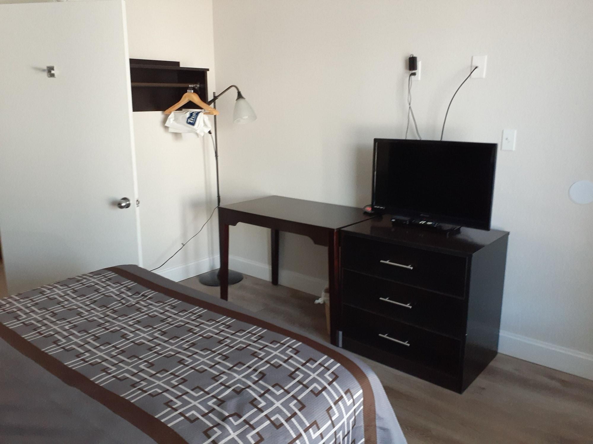 Travelodge By Wyndham Virginia Bay 2*