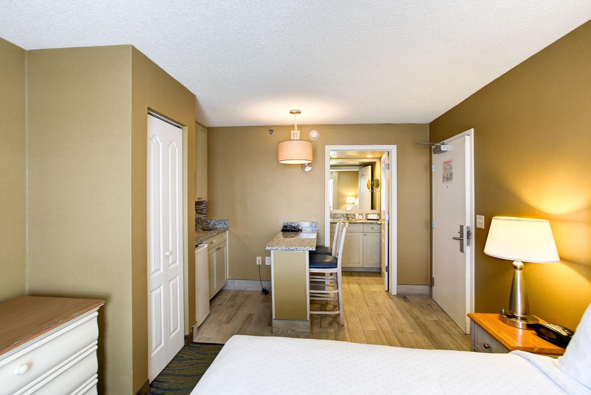 Boardwalk And Resort 3*