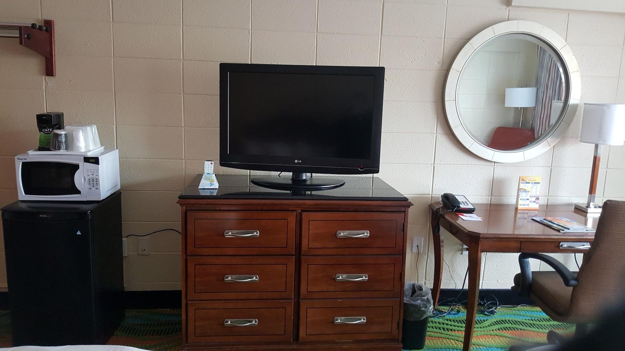 Hotel Howard Johnson By Wyndham Virginia At The