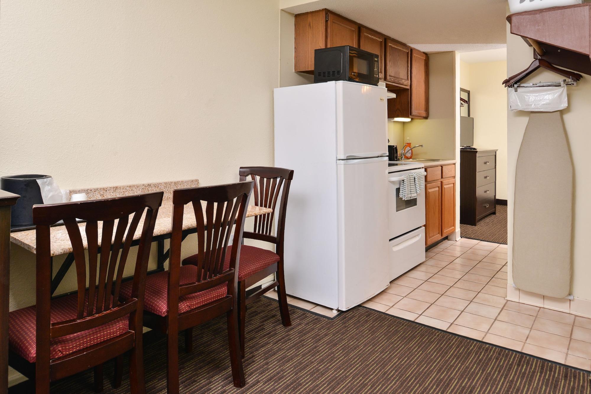Surestay By Western Virginia Royal Clipper Hotel Virginia Beach