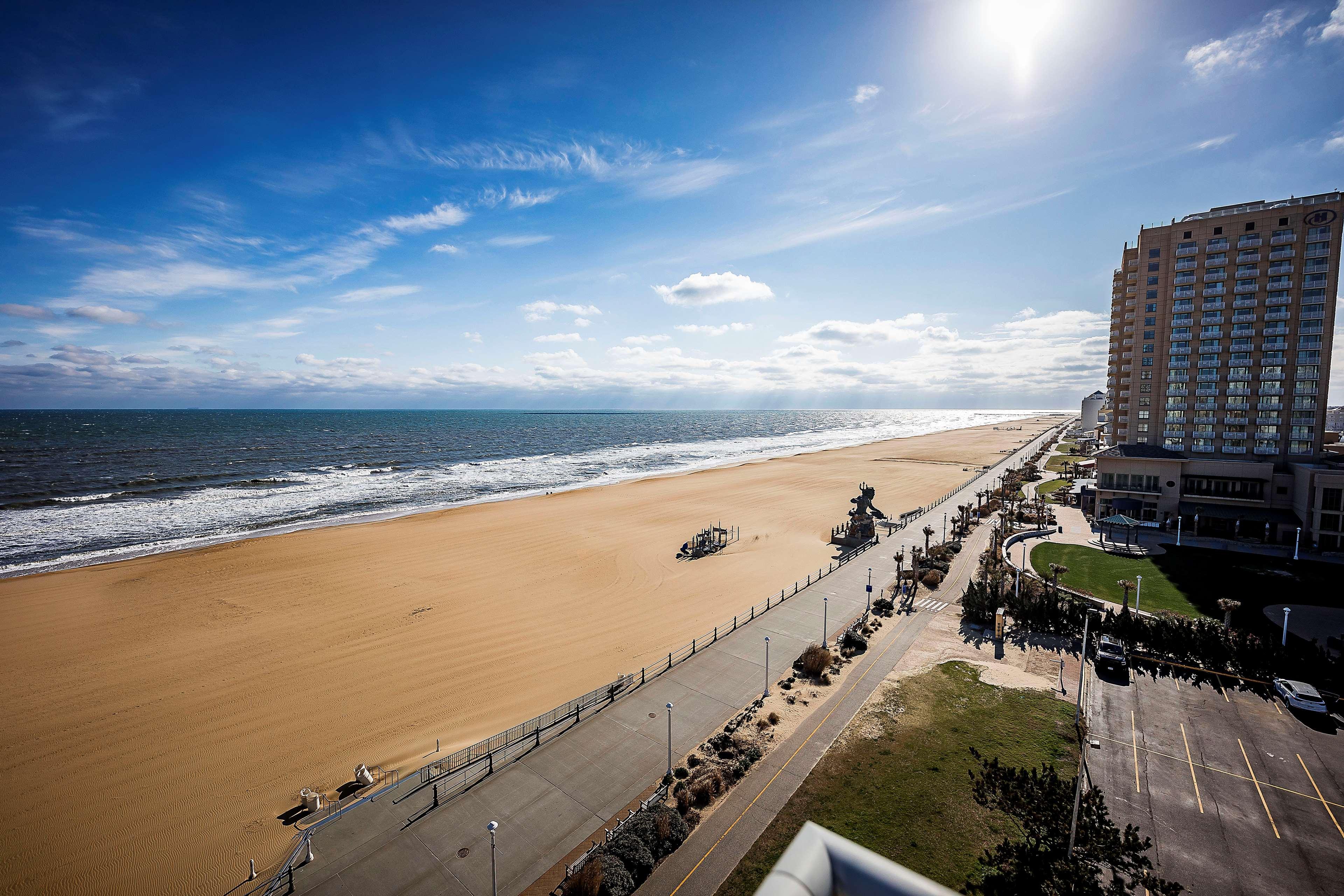 Hampton Virginia Oceanfront North 3* Virginia Beach