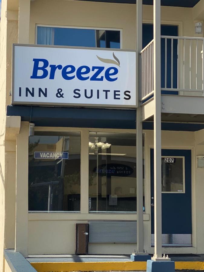 Breeze & Suites,