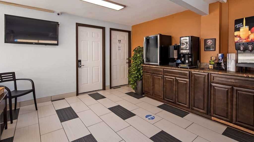 Hotel Surestay By Western Virginia Royal Clipper Virginia Beach