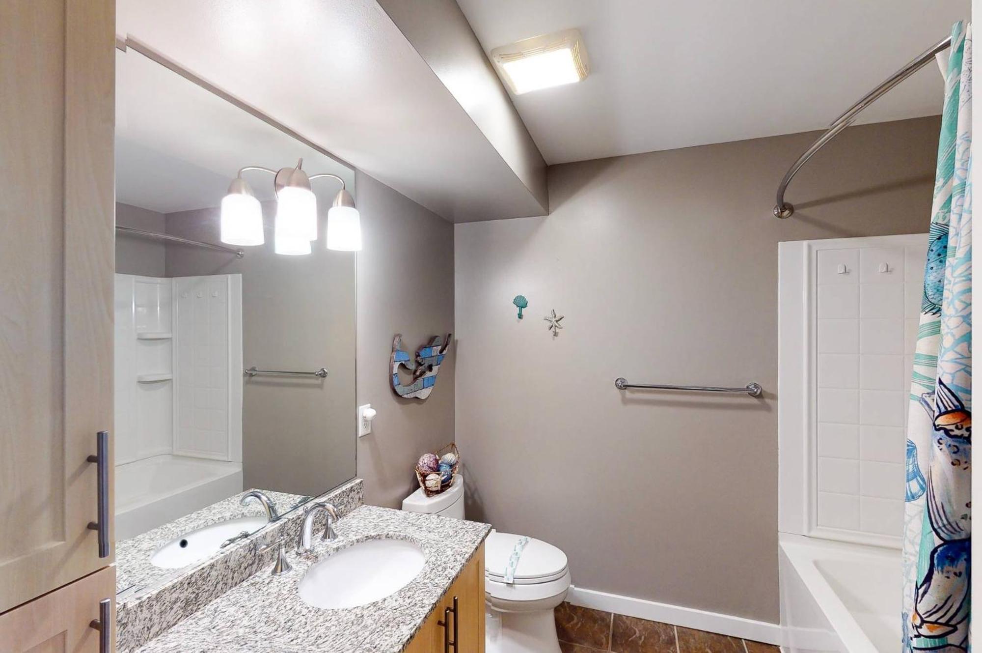 Sojourn's Penthouse 4 Bedroom Sanctuary * Virginia Beach