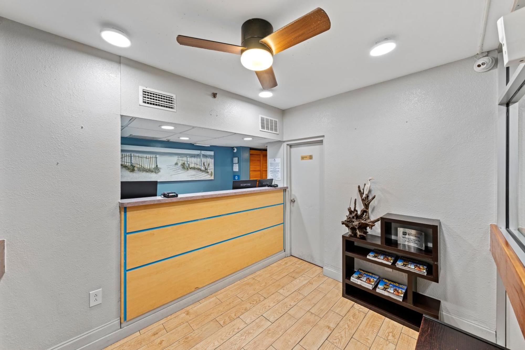Surestay By Western Virginia Oceanfront Hotel